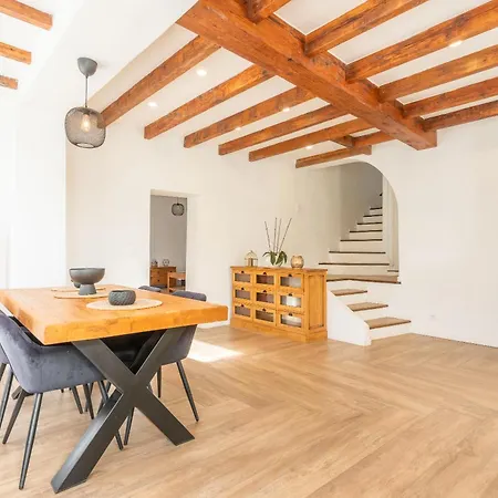 Holiday home Charmante Necsilia